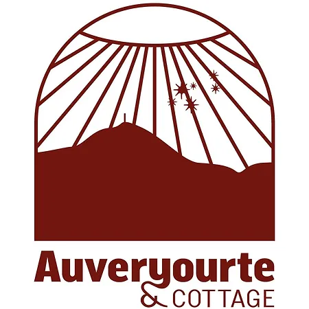 豪华帐篷 Yourte ,volcans,randonnees,lacs,quietude Grandeyrolles