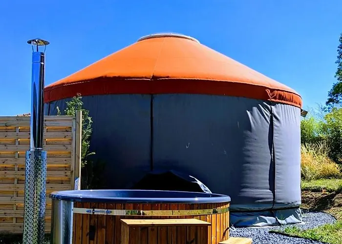 Роскошный шатер Yourte ,volcans,randonnees,lacs,quietude