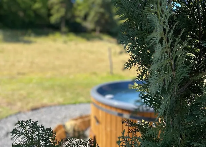 Yourte ,volcans,randonnees,lacs,quietude Роскошный шатер