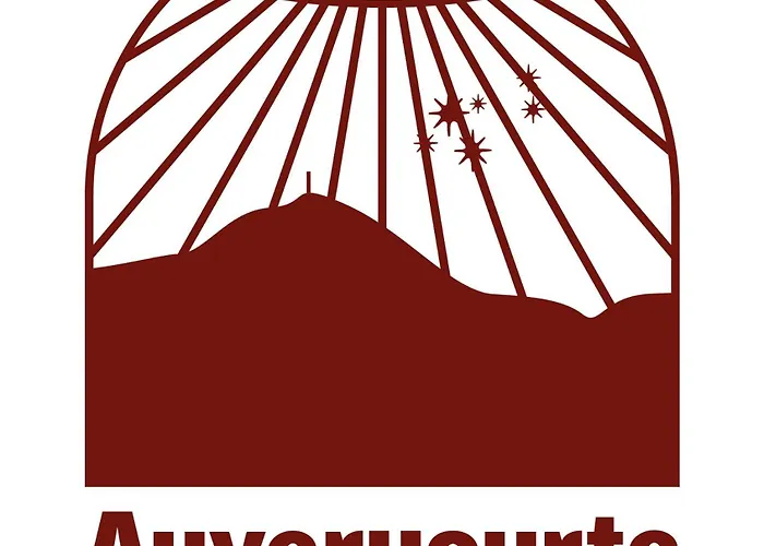 Роскошный шатер Yourte ,volcans,randonnees,lacs,quietude Grandeyrolles