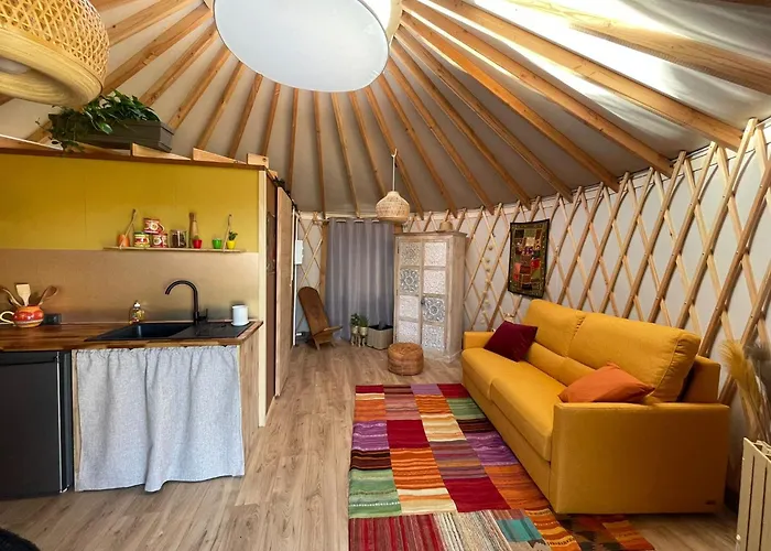 Роскошный шатер Yourte ,volcans,randonnees,lacs,quietude